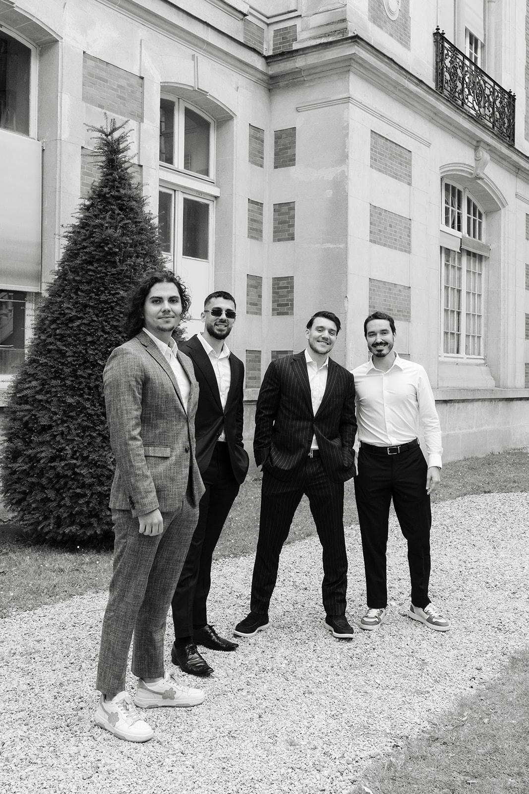groomsman wedding Paris